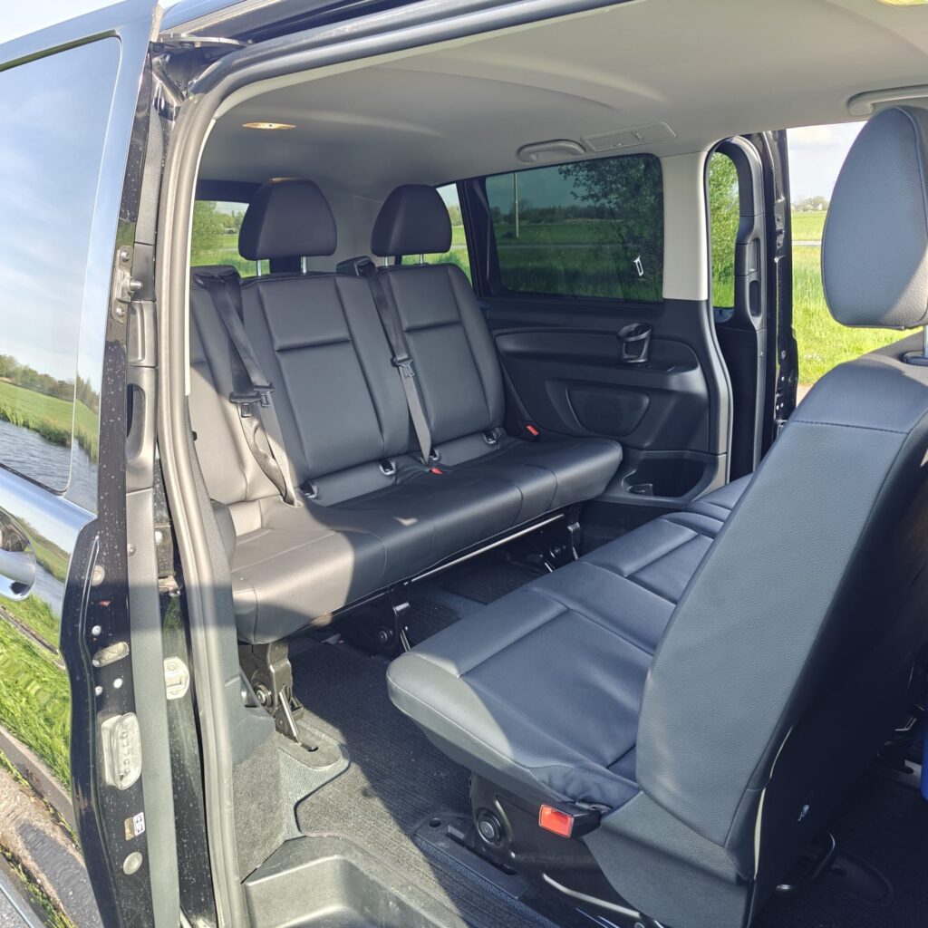 Interieurfoto van een wagen uit de vloot van Shuttle Service Gent